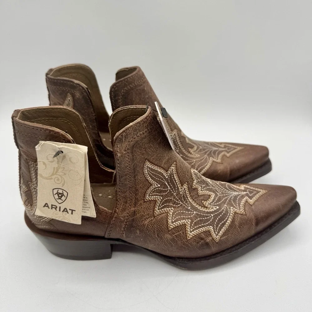 Ariat Dixon Low‎ Heel  Boots Women's Size 7 Rhino Tan Leather Snip Toe